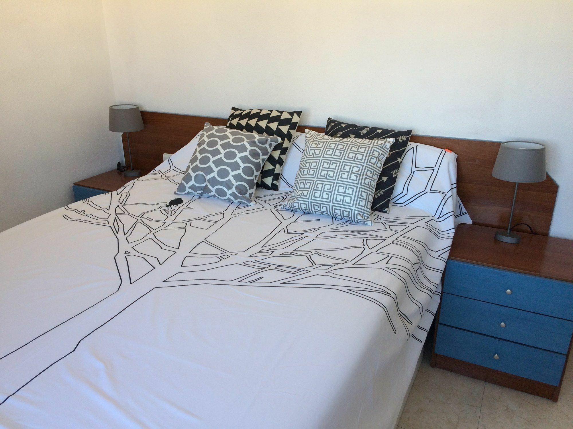 Апартаменты Calaluz Be My Guest Кастельдефельс Экстерьер фото